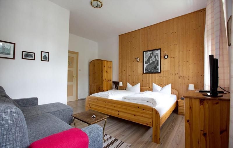Gaestehaus Hohe Tannen Garmisch-Partenkirchen Exteriör bild